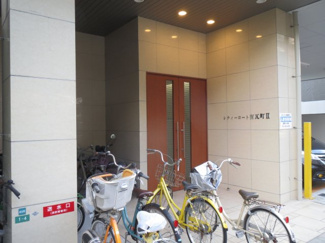 【エントランス】 | シティーコート南瓦町２