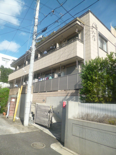 メゾンベルの外観|☆耐震性、耐火性に優れた賃貸マンション☆24時間管理☆防犯カメラ付きです☆