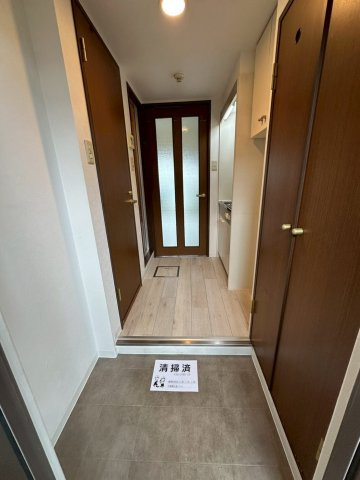 ローテローゼ本山の玄関