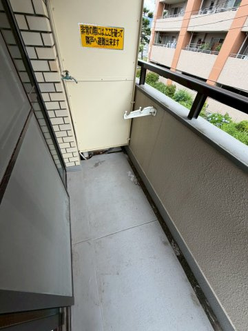 グランドール御影のバルコニー