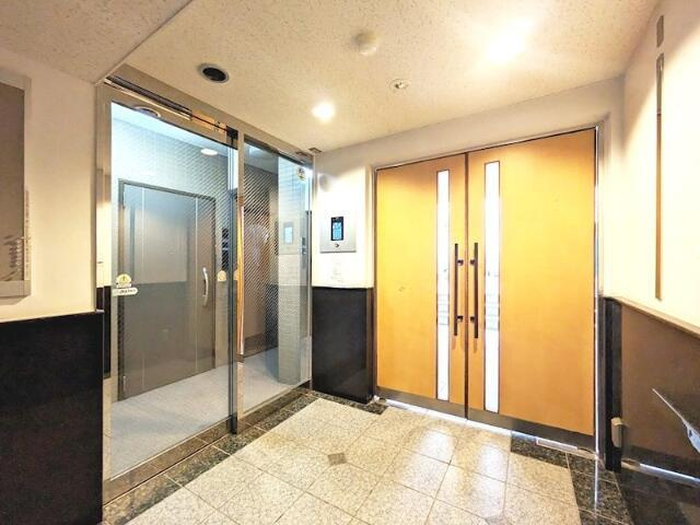 メインステージ青山 のロビー