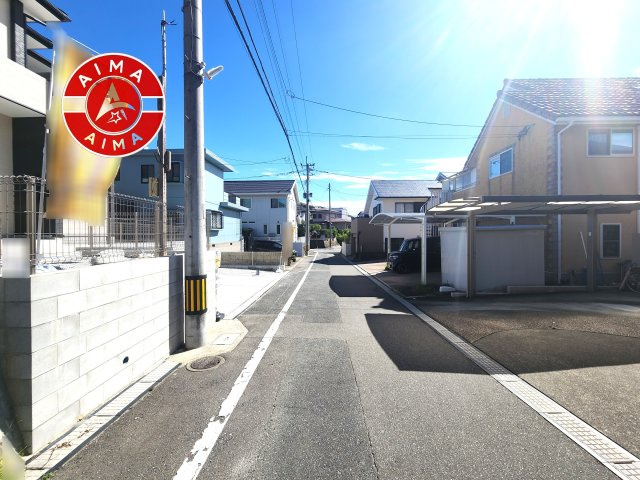 大野城市旭ケ丘2丁目第2-1棟（1号棟）の外観|前面道路含む現地の写真です。
