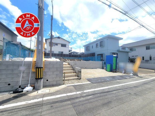 大野城市旭ケ丘2丁目第2-1棟（1号棟）の前面道路含む現地写真|見学の時間などお気軽にお問い合わせ下さい。