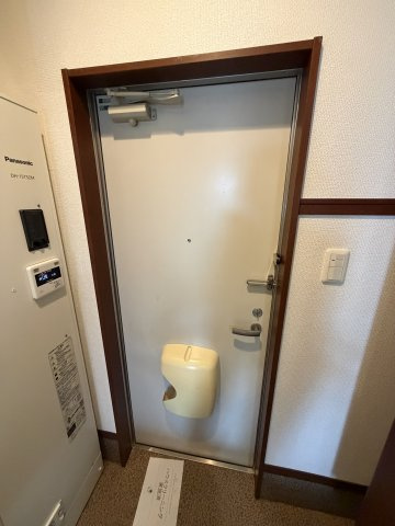 ワコーレヴィアノ須磨関守の玄関