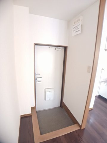 ネオ丸山の玄関|シンプルで使いやすい玄関です