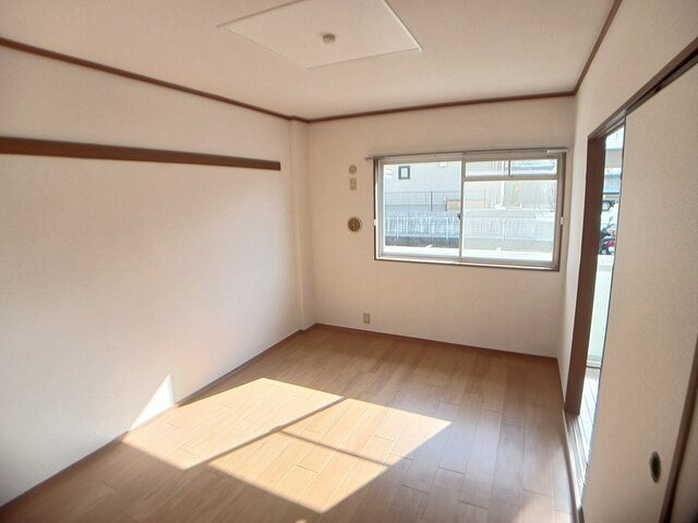 ネオ丸山の寝室|過ごしやすい室内です
