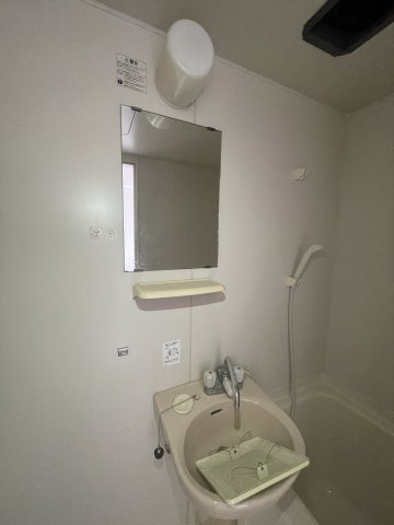 ウイング高取台の洗面所