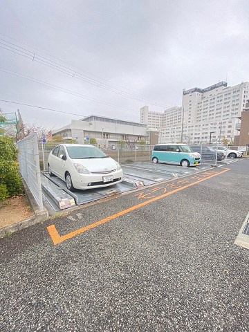 URサンラフレ鳴尾北　12号棟の外観