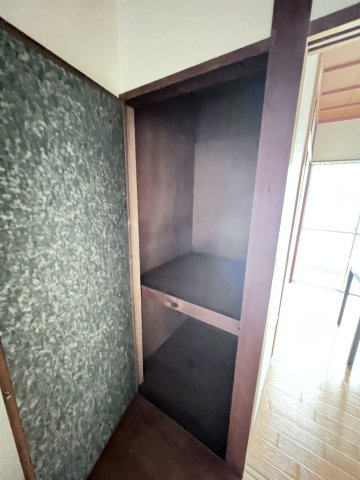 白川ビルの収納
