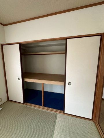 ハイネス岡本の収納