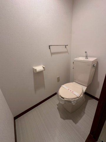 ハイネス岡本のトイレ