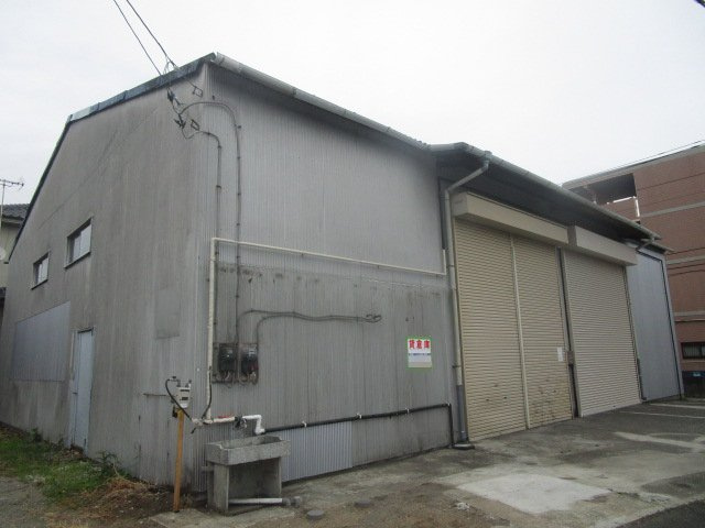 小田原市西酒匂２丁目の倉庫