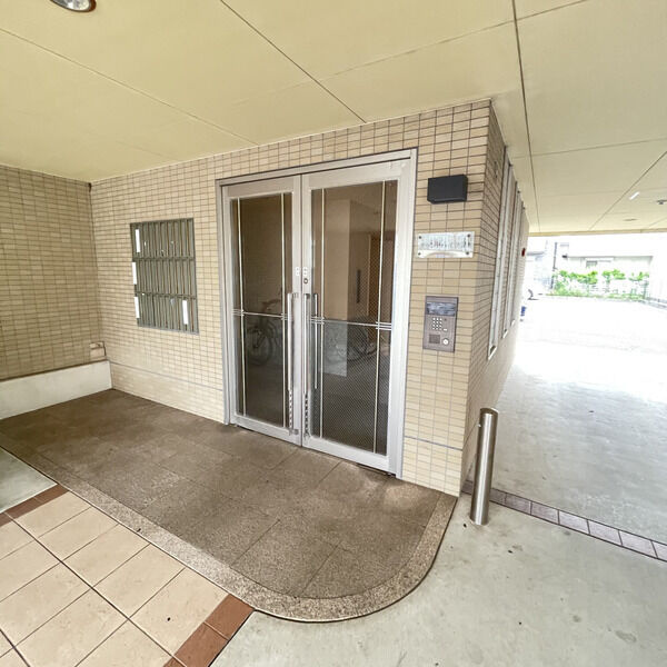 グランドハイツ21　名古屋市賃貸　仲介手数料無料のエントランス