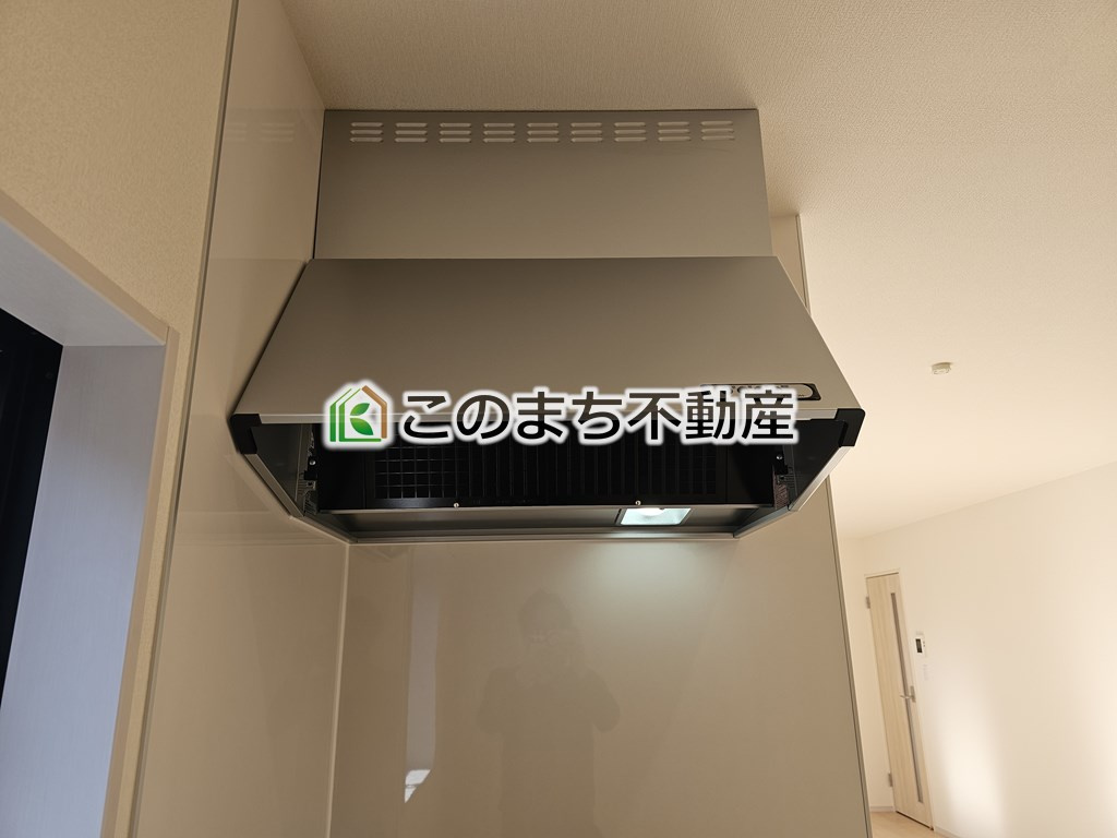 LiveleGarden.S下野市上大領のキッチン|お料理の匂いもスッキリ♪シンプルデザインで掃除も簡単‼