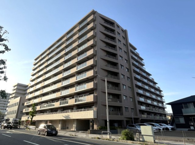 【外観】 | クリオ衣笠フィルソーレ | 総戸数169戸、平成20年12月築、管理人は日勤勤務につき管理体制良好です♪