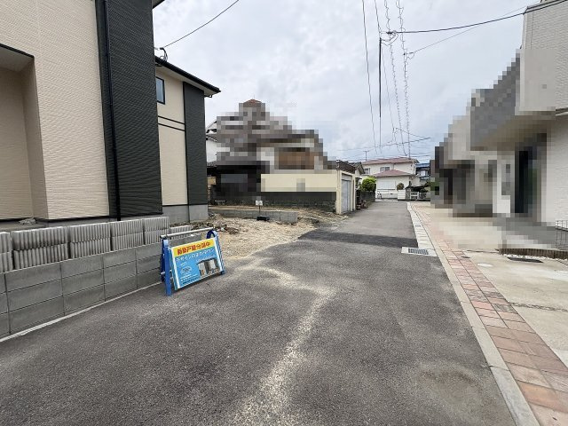 【その他】 | 福岡市南区花畑2丁目3期　1号棟（全1棟）【仲介手数料無料・0円】 | 現地写真。前面道路です。