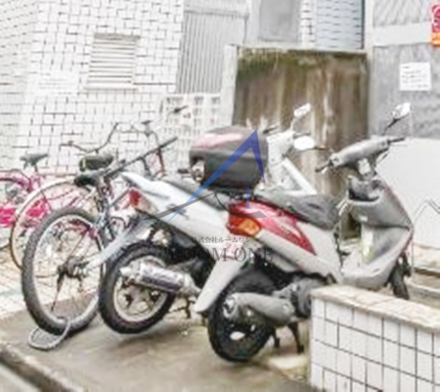 トップ･ルーム新宿のその他共用部分|駐輪場です。