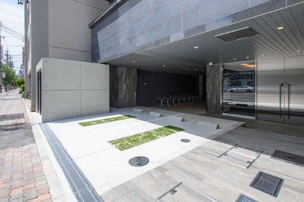 S-RESIDENCE上前津の駐車場