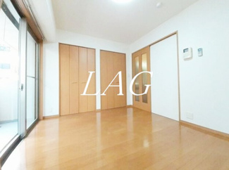 【居間・リビング】 | ル・ペール | 洋室のお部屋です。