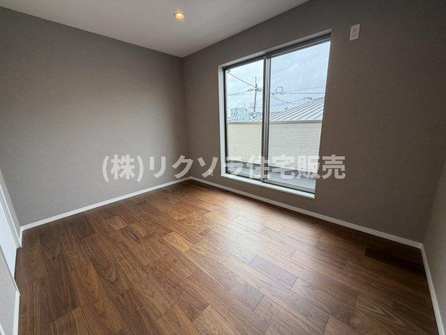 黒原橘町　中古一戸建ての洋室|洋室5.5帖
■物件内覧・資金計画相談・住宅ローン相談、リフォーム相談、お問合せ受付中■
※当日・翌日のご内覧、ご相談はお電話でのお問合せがスムーズです！