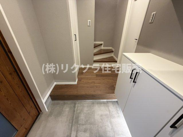 黒原橘町　中古一戸建ての内装|玄関内部
■物件内覧・資金計画相談・住宅ローン相談、リフォーム相談、お問合せ受付中■
※当日・翌日のご内覧、ご相談はお電話でのお問合せがスムーズです！