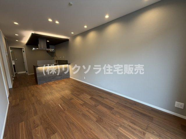 黒原橘町　中古一戸建ての居間・リビング|LDK15.25帖
■物件内覧・資金計画相談・住宅ローン相談、リフォーム相談、お問合せ受付中■
※当日・翌日のご内覧、ご相談はお電話でのお問合せがスムーズです！
