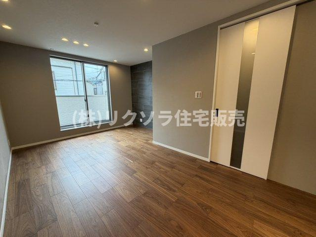 黒原橘町　中古一戸建ての居間・リビング|LDK15.25帖
■物件内覧・資金計画相談・住宅ローン相談、リフォーム相談、お問合せ受付中■
※当日・翌日のご内覧、ご相談はお電話でのお問合せがスムーズです！