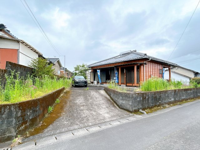 北諸県郡三股町大字餅原の中古一戸建の外観