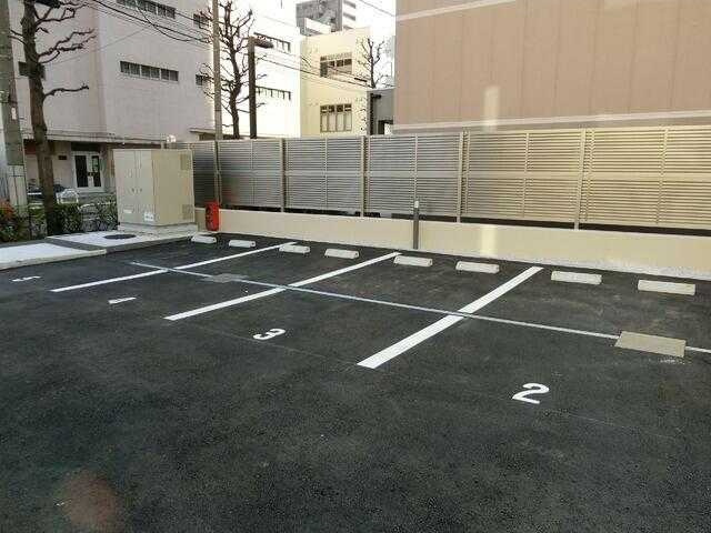 パークハビオ目黒リバーサイド(パークハビオメグロリバーサイド)の駐車場