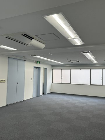 港区芝大門２丁目のビルの内装|内装もきれいです