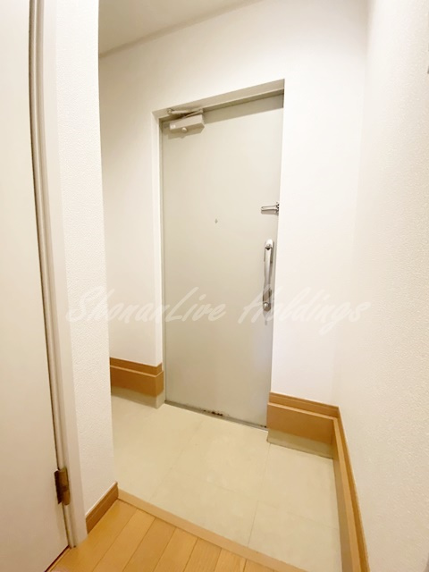 藤沢市辻堂５丁目のアパートの玄関