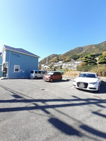 クレストール古谷の駐車場|駐車スペースもあります