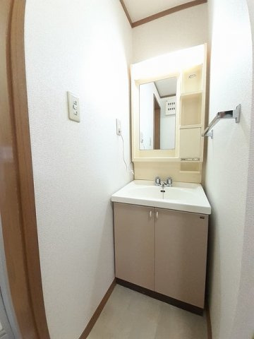 クレストール古谷の洗面所|スペースが確保できる洗面所です