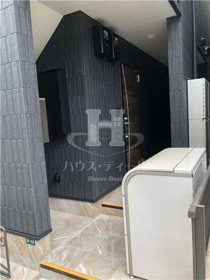 【エントランス】 | EXCELLENT | エントランスです