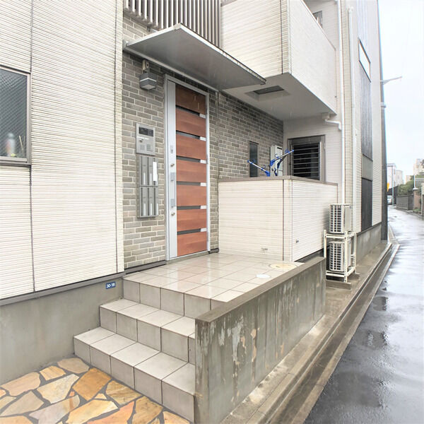 Haqua Sakou　名古屋市賃貸　仲介手数料無料のエントランス