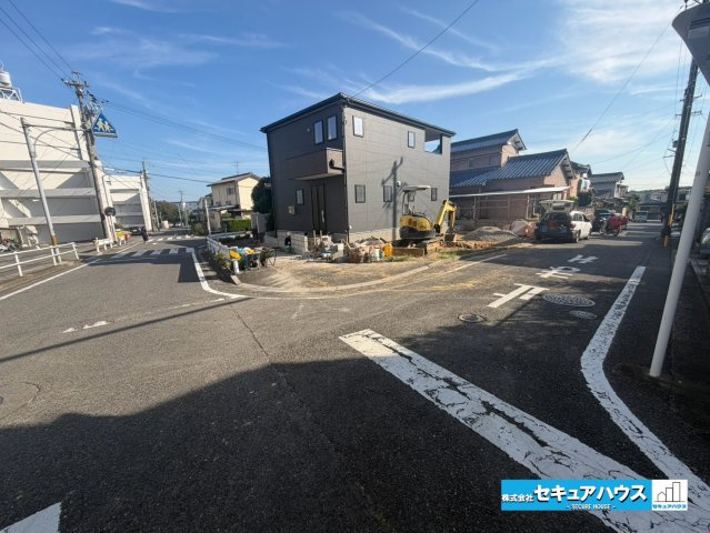 【今からご案内可能】知多市日長台　全1棟の前面道路含む現地写真|事前予約にて現地ご見学いただけます！お気軽にお問い合わせください♪
■株式会社　セキュアハウス■
住宅ローンに強く、知識、経験豊富なスタッフ在籍
お客様に寄り添い、ご成約後もサポート致します