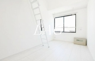 【居間・リビング】 | グランクオール大山 | 洋室のお部屋です。