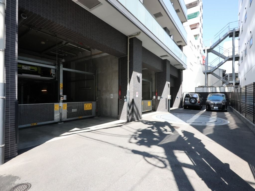 プレサンスロジェ呉服町　博多小学校区の駐車場|プレサンスロジェ呉服町