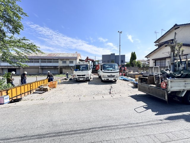新築　渋川市渋川第５　Livele Garden.S　１号棟の駐車場|現地写真　駐車スペースは並列4台分可能です！					
