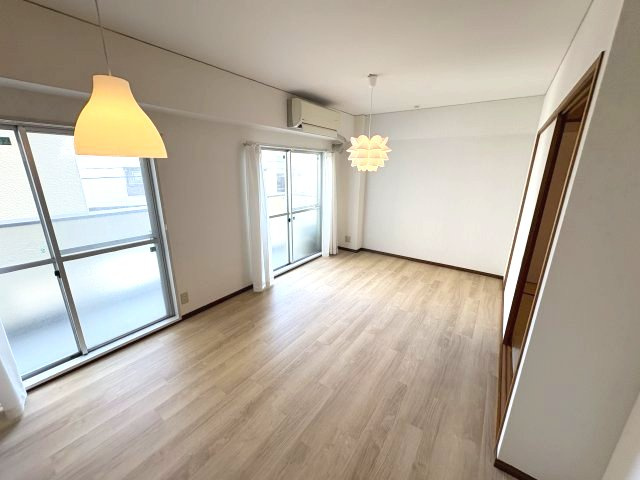 マークハーゲン　住居の居間・リビング