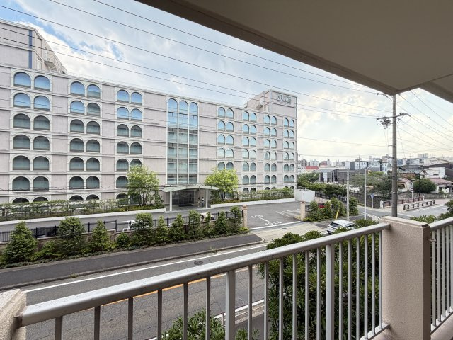 名古屋市名東区亀の井３丁目の中古マンションの展望