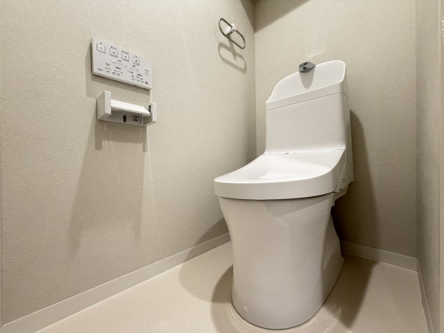 名古屋市名東区亀の井３丁目の中古マンションのトイレ