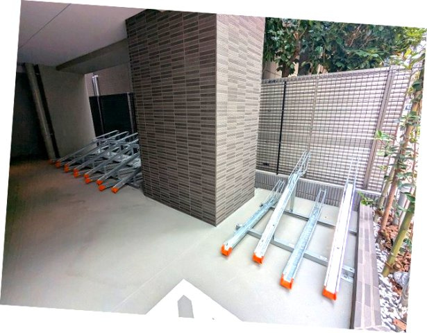 エスレジデンス新御徒町chiaroの設備|屋根付自転車置場
