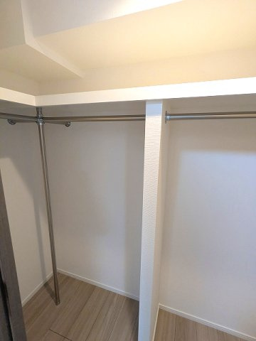 エスレジデンス新御徒町chiaroの収納|5.4帖洋室のウォークインクローゼット