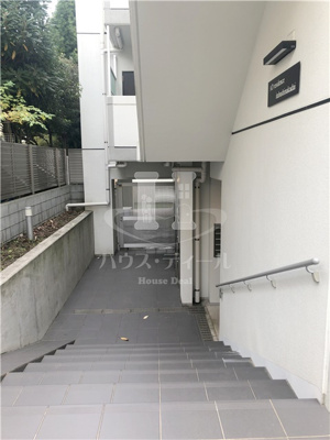 【エントランス】 | ADレジデンス板橋中台 | 落ち着いたエントランスです