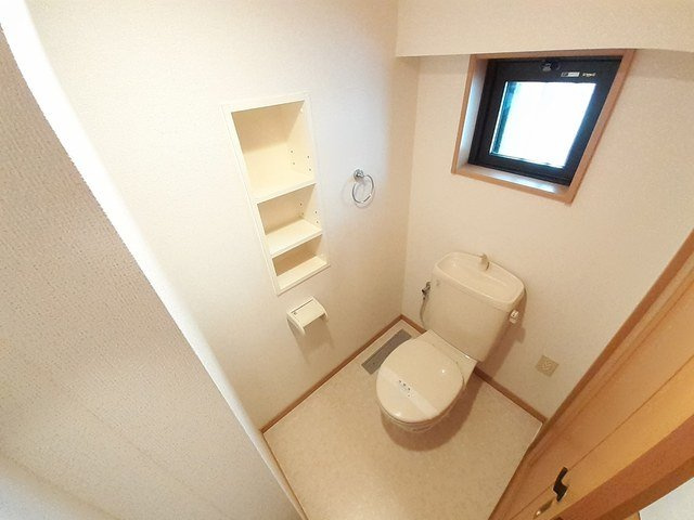 【トイレ】 | クール　グラン　ヒガ | トイレです