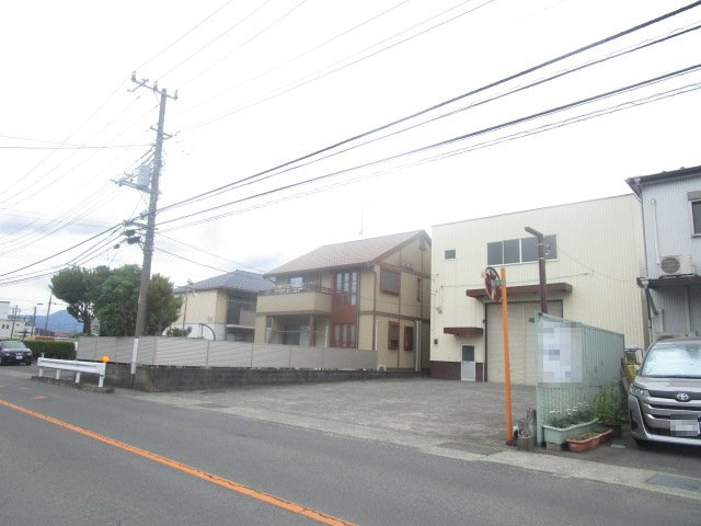 小田原市成田の倉庫