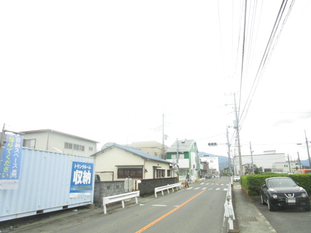 小田原市成田の倉庫