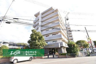 【外観】 | エンゼルハイム吹田東 | 物件を比較検討したいお客様には、「物件比較見学プラン」をご用意しております。こちらの物件だけでなく、お客様の希望に沿った物件を、いくつかまとめてご案内させて頂きます。