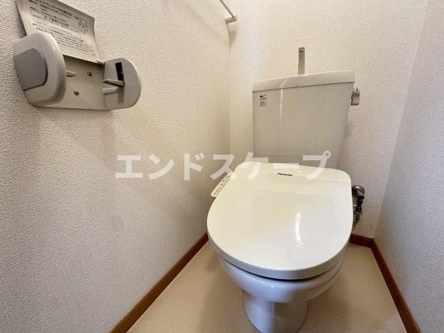 ラ・ブローテのトイレ|高崎、前橋のお部屋探しはエンドスケープまで！お客様の理想お聞かせ下さい♪